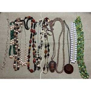 Costume Jewelry Lot 12 Necklaces Vintage
